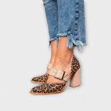 Leopardiniai aukštakulniai sandalai