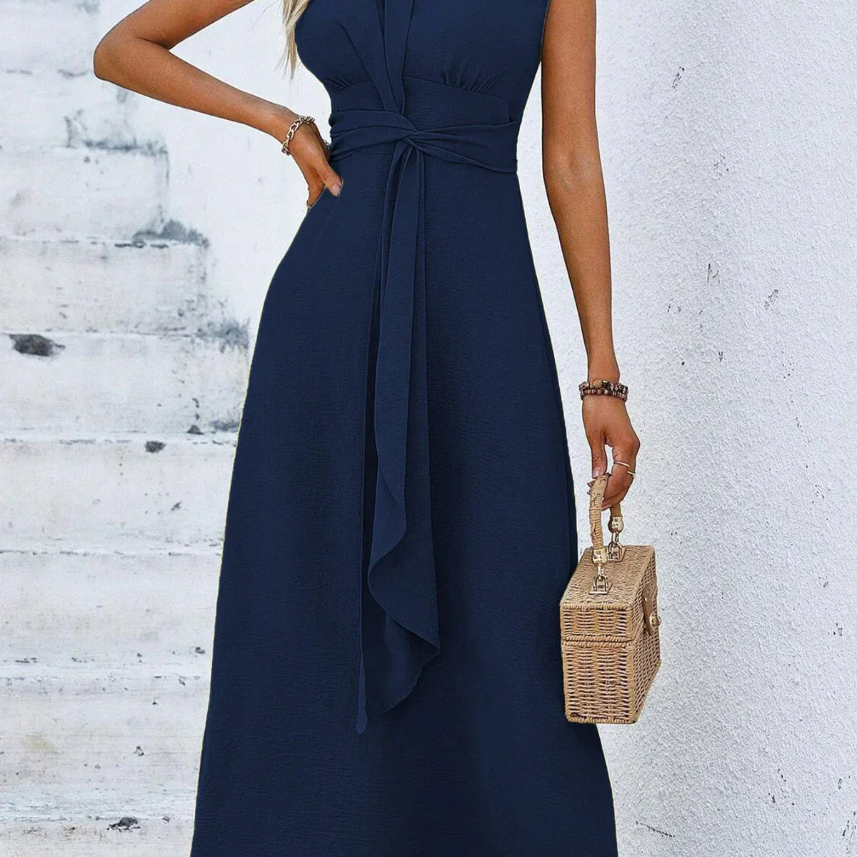 Eva – elegantiška suknelė