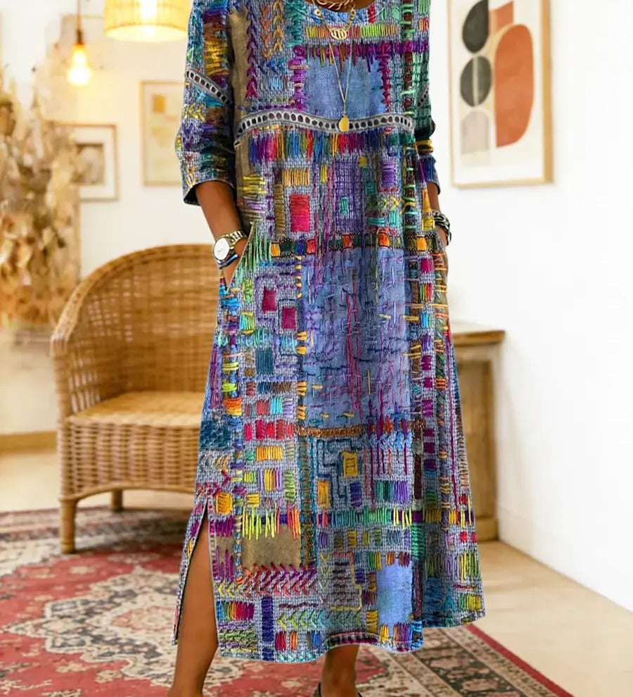 RENATA – Spalvinga džinsinė patchwork suknelė